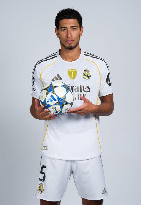 杜兰特空接暴扣，全场掌声雷动