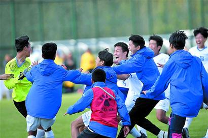 皇马齐达内战术显效4-0取胜塞尔塔