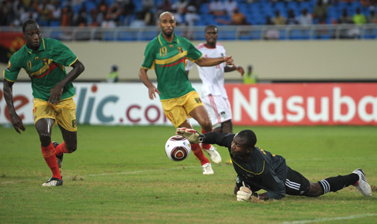 哈登爆发，却被保罗抢风头，詹姆斯表态，留给快船的机会不多了！