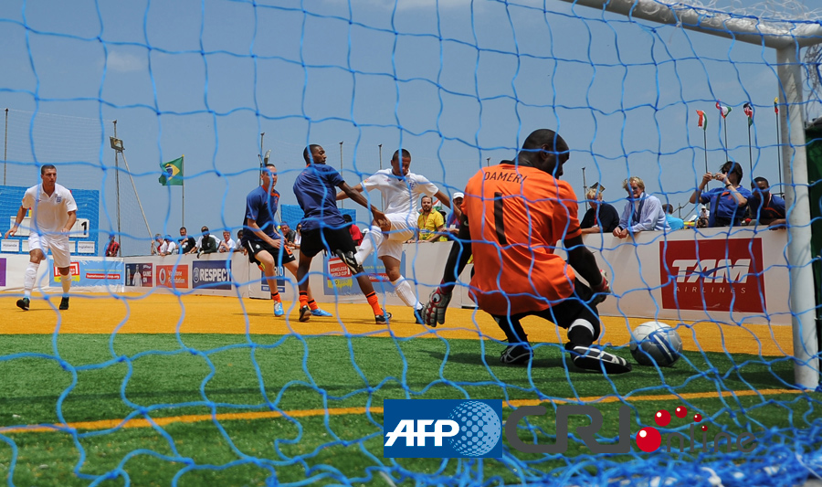 荷兰队攻势凌厉