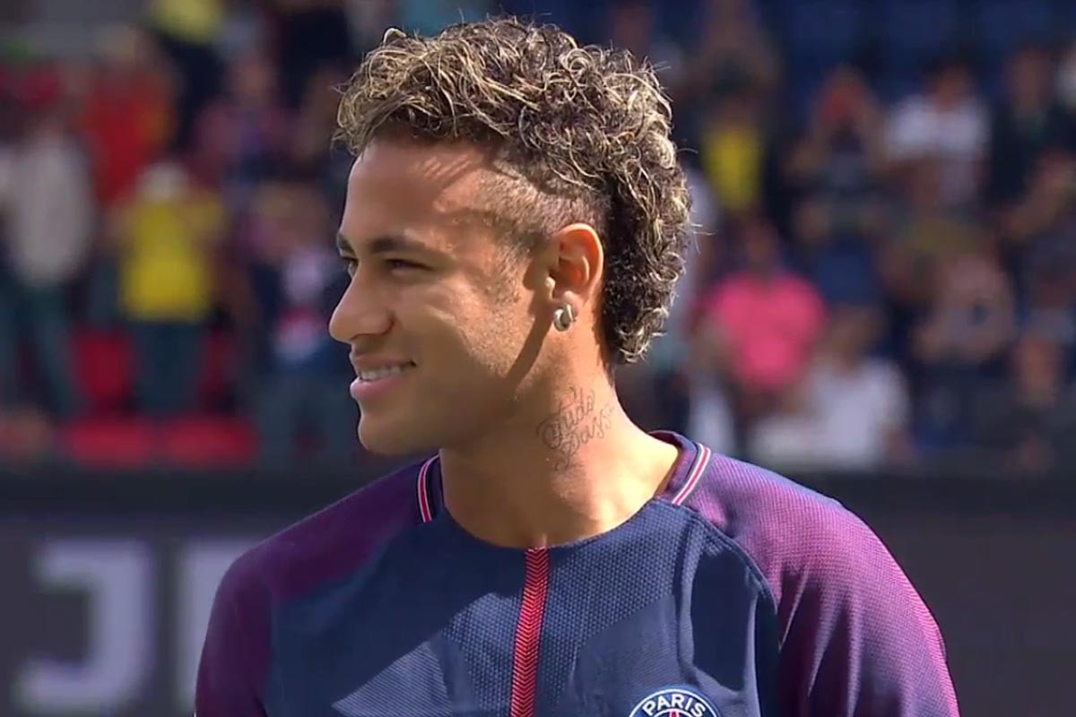 绿茵上的精准艺术：高尔夫运动的优雅与坚守